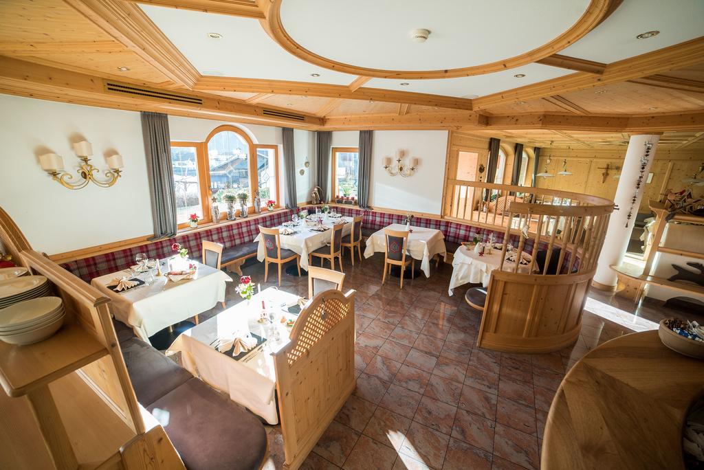 Hotel Pra Tlusel Selva di Val Gardena Kültér fotó